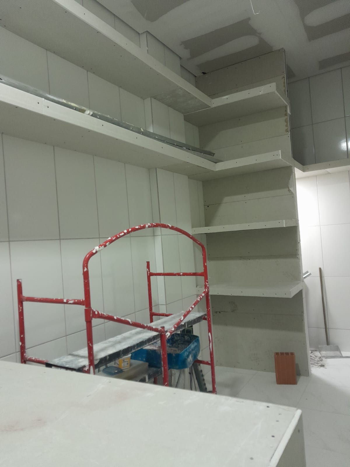 Estante drywall